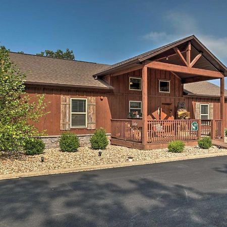 Branson West Cabin With Pool Access And Golfing Экстерьер фото