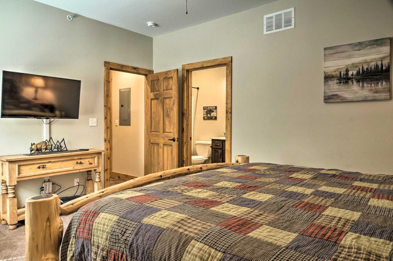 Branson West Cabin With Pool Access And Golfing Экстерьер фото