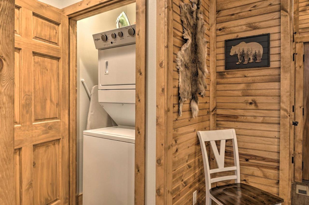 Branson West Cabin With Pool Access And Golfing Экстерьер фото