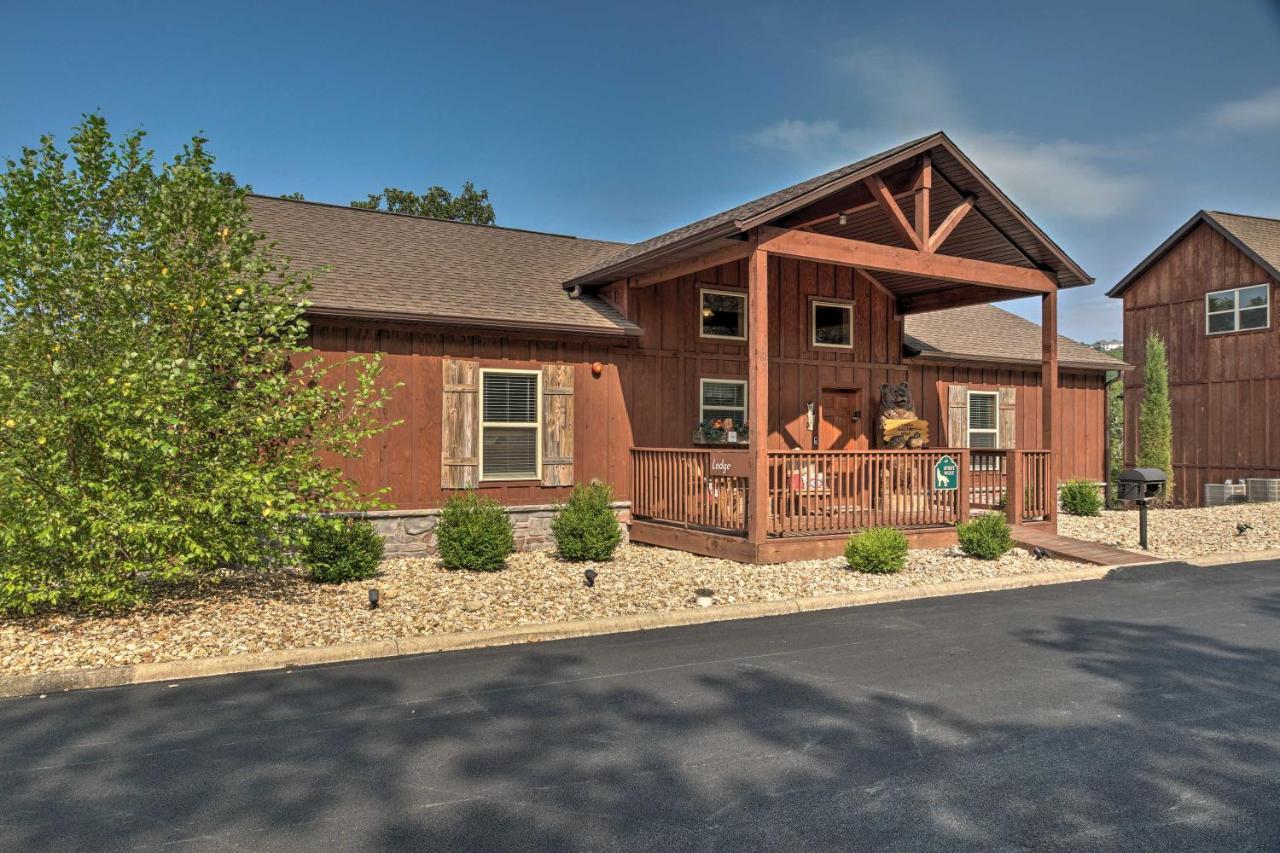 Branson West Cabin With Pool Access And Golfing Экстерьер фото
