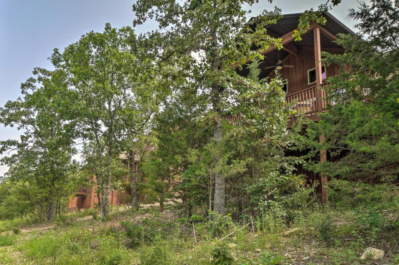 Branson West Cabin With Pool Access And Golfing Экстерьер фото