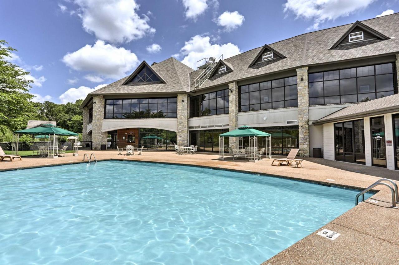 Branson West Cabin With Pool Access And Golfing Экстерьер фото